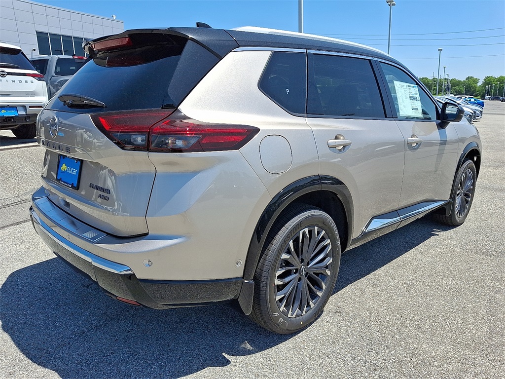 2025 Nissan Rogue Platinum photo 5