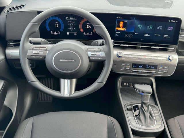 2025 Hyundai Kona SEL - Photo 17