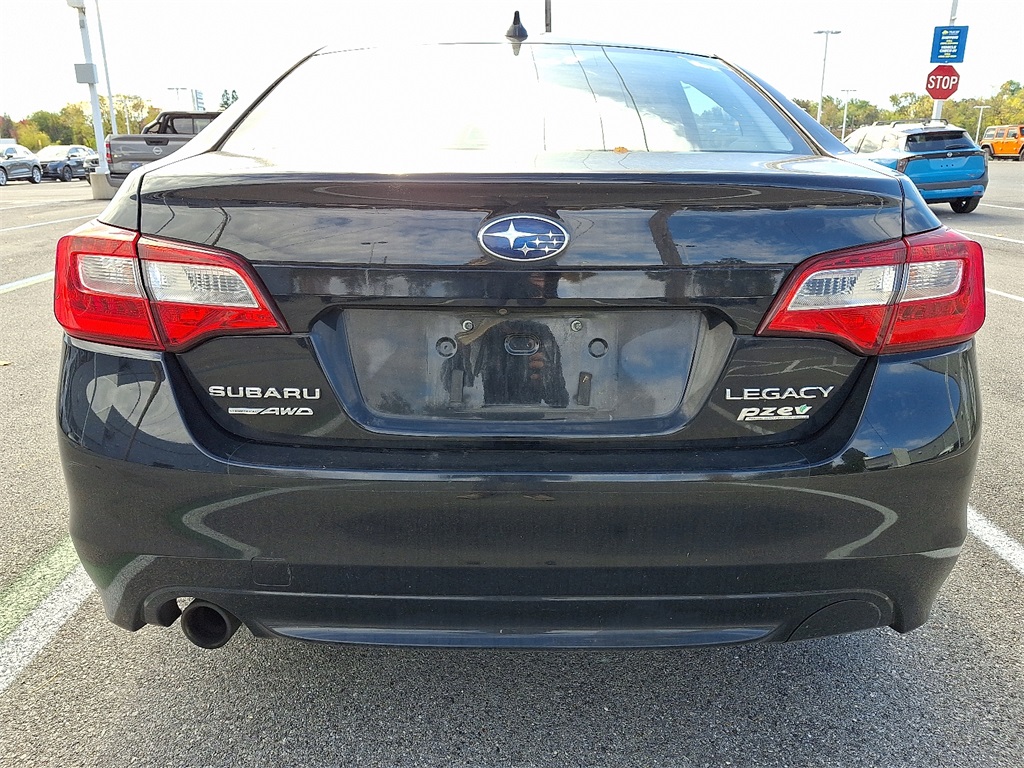 2016 Subaru Legacy 2.5i - Photo 5