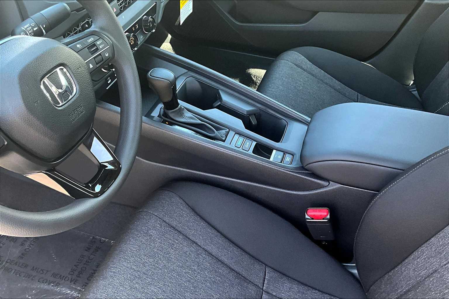 2025 Honda Accord LX - Photo 14
