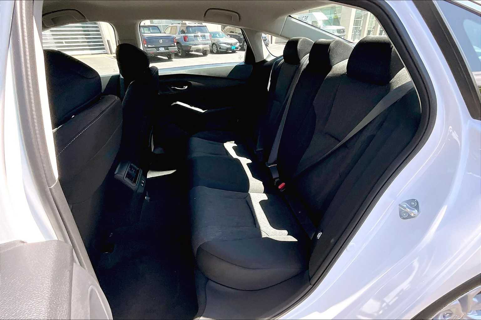 2025 Honda Accord LX - Photo 15