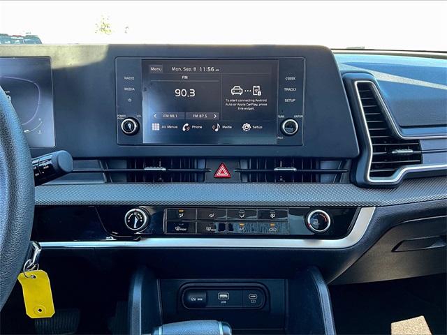 2023 Kia Sportage LX - Photo 17