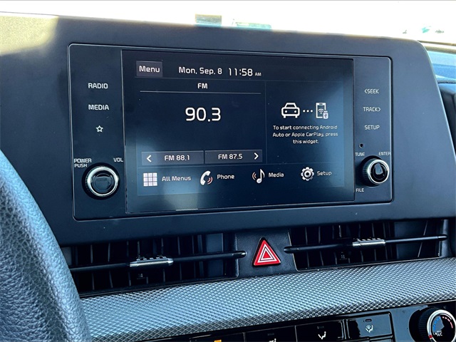 2023 Kia Sportage LX - Photo 18
