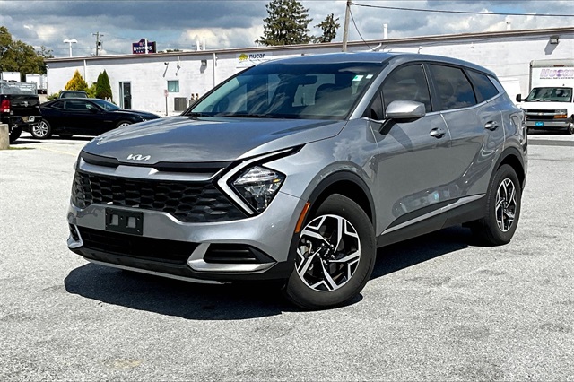 2023 Kia Sportage LX - Photo 2