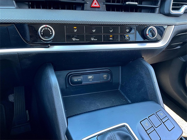 2023 Kia Sportage LX - Photo 22