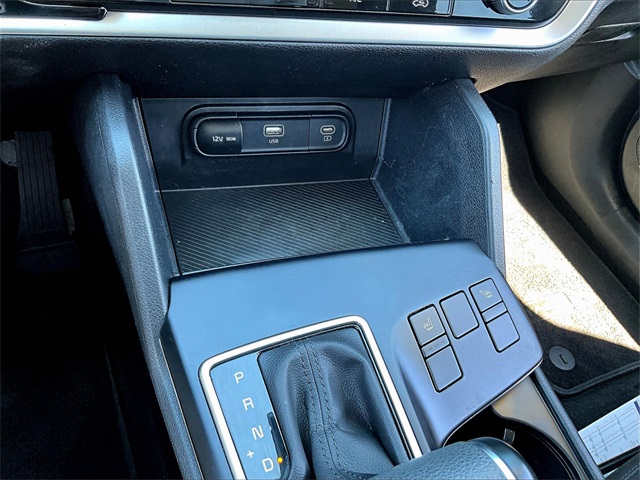 2023 Kia Sportage LX - Photo 23