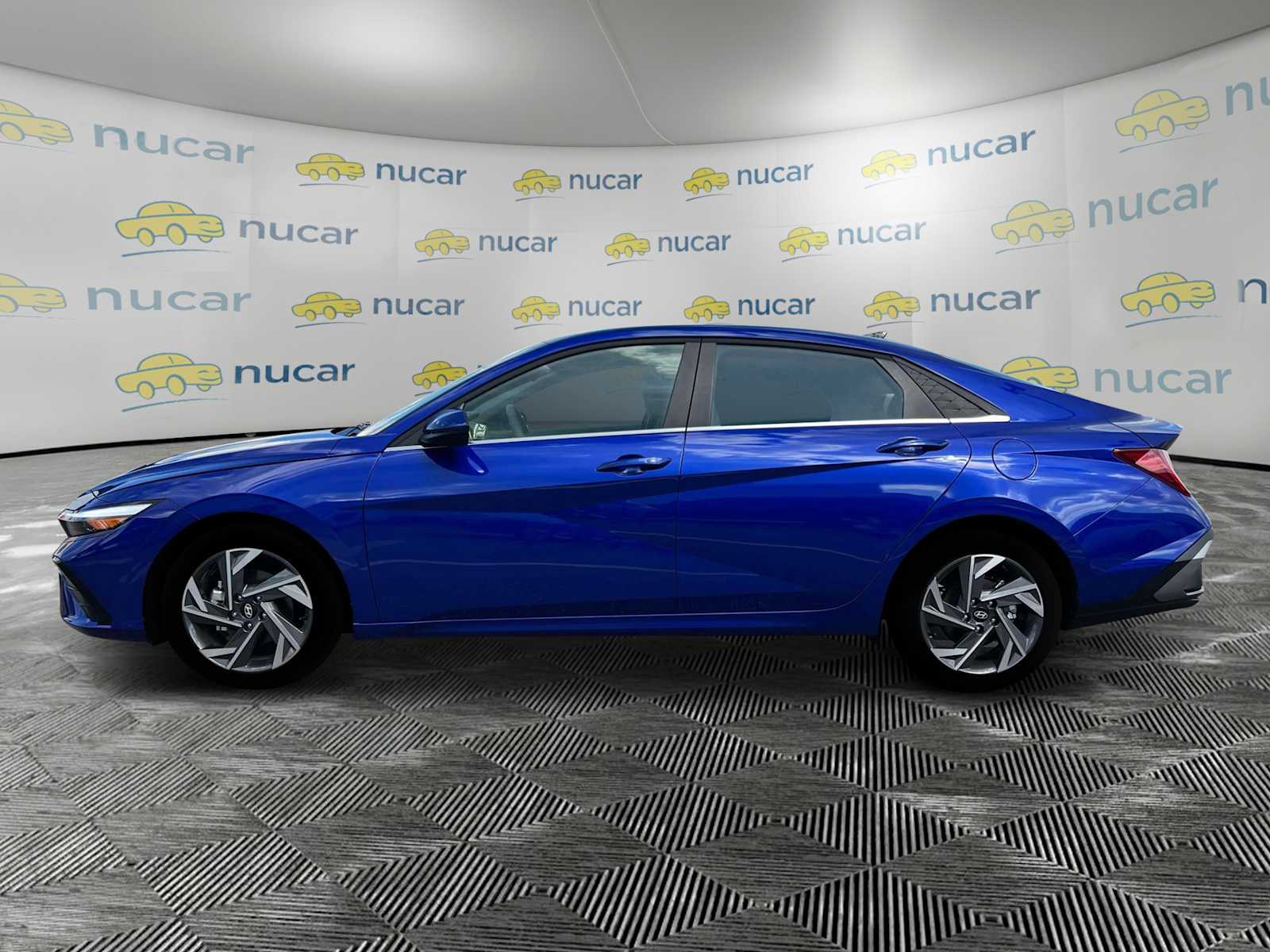 2025 Hyundai Elantra SEL Convenience - Photo 4