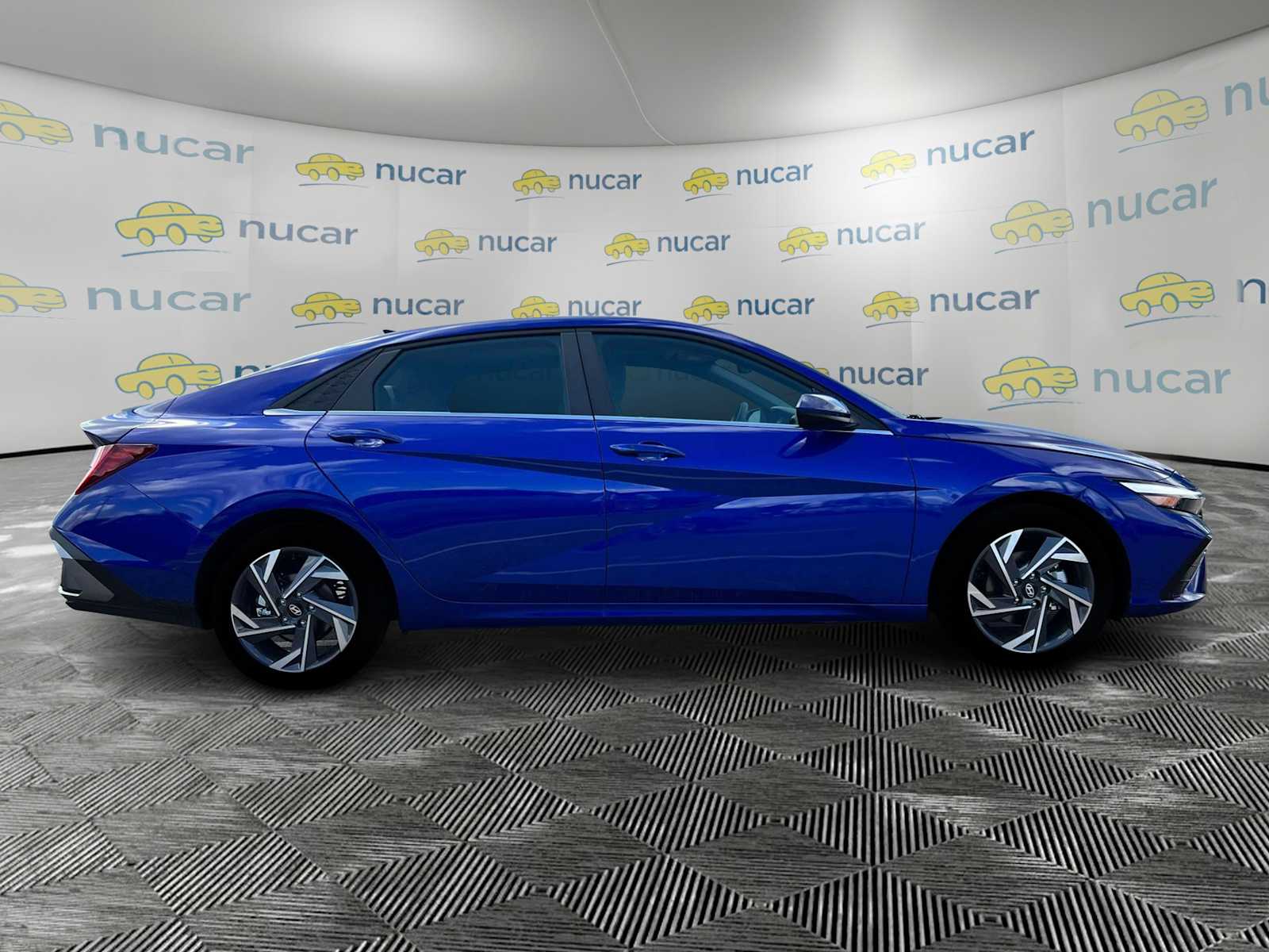 2025 Hyundai Elantra SEL Convenience - Photo 10