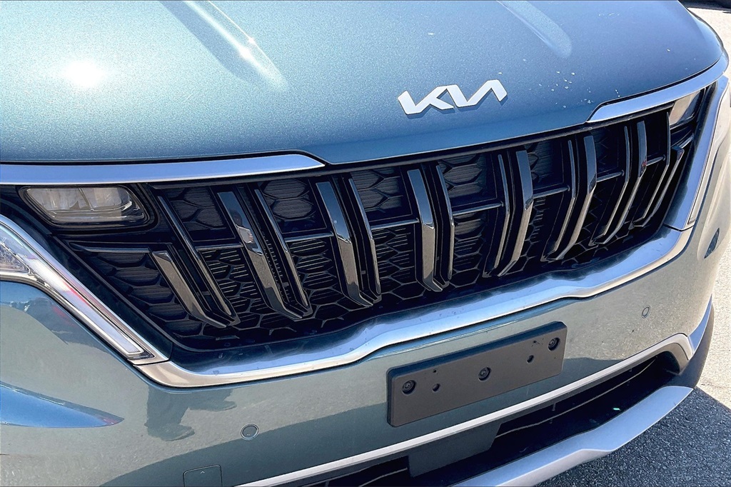 2023 Kia Carnival EX - Photo 29