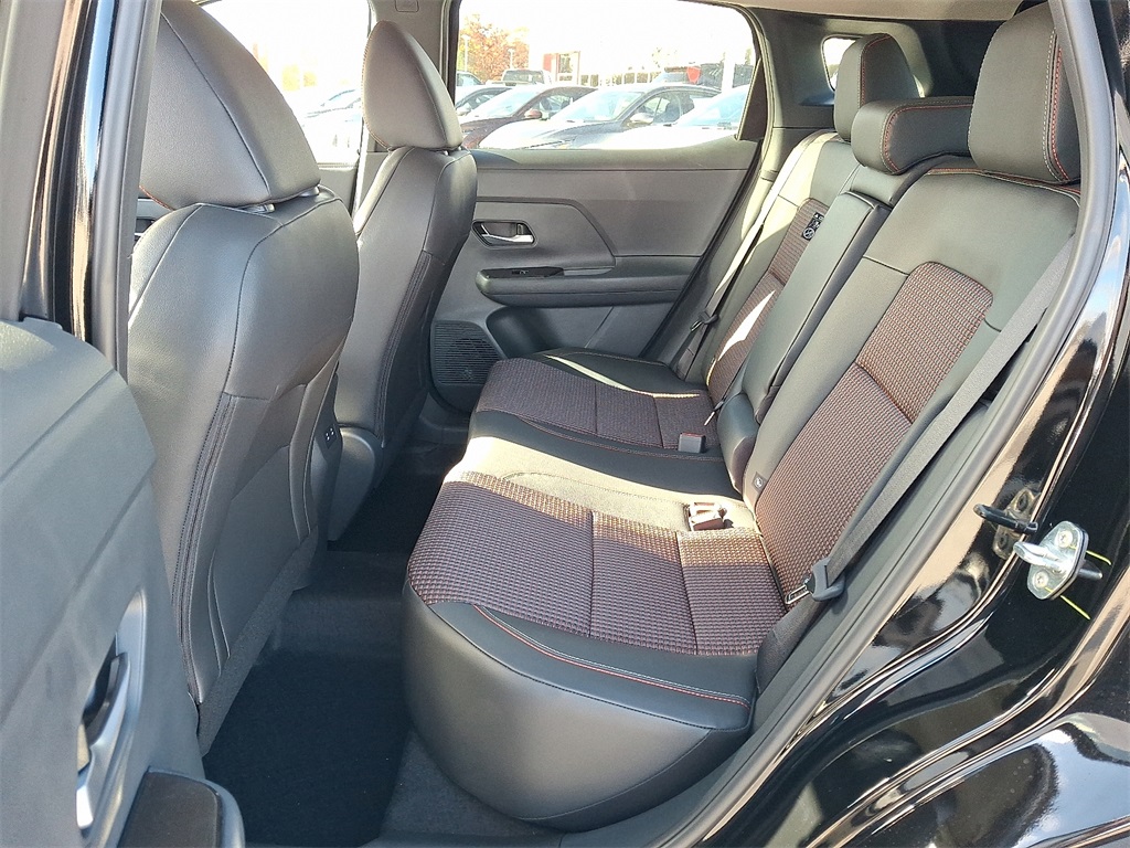 2026 Nissan Kicks SR - Photo 6