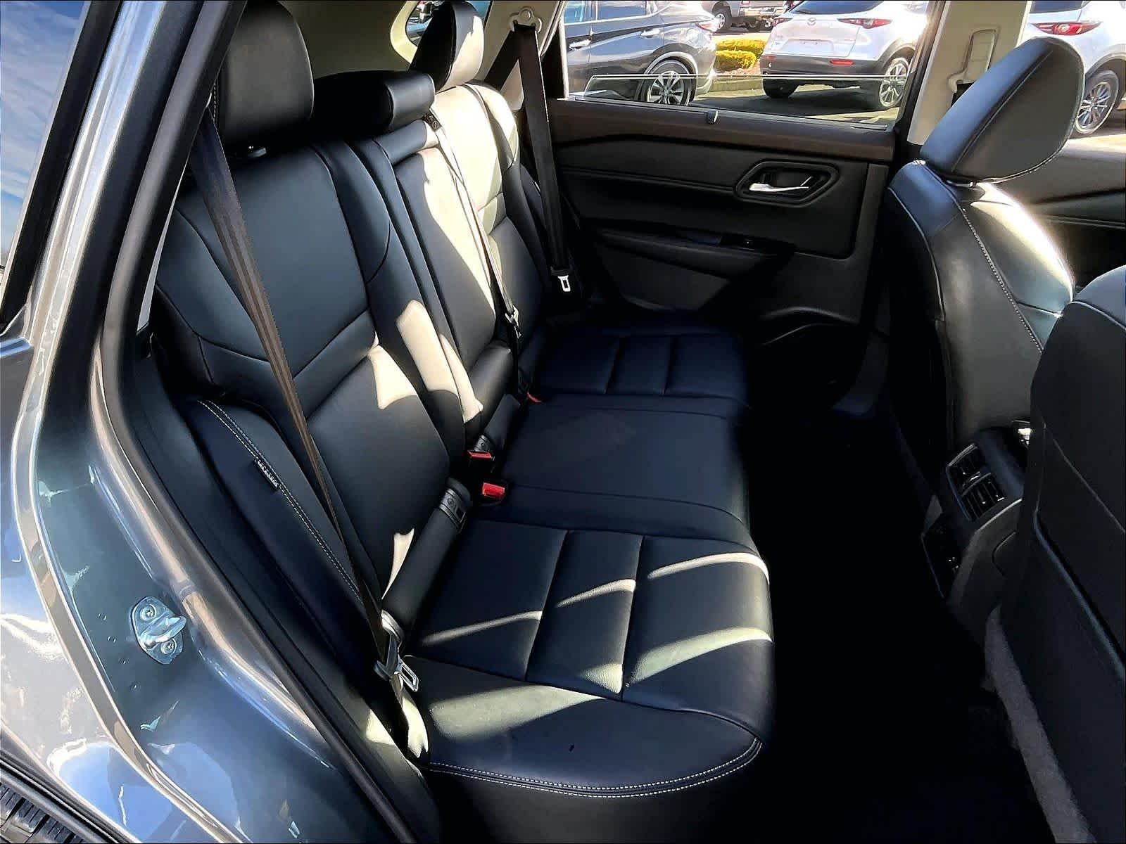 2023 Nissan Rogue SL - Photo 16