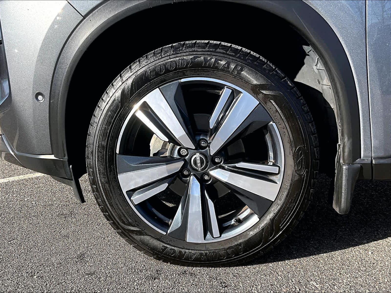 2023 Nissan Rogue SL - Photo 7