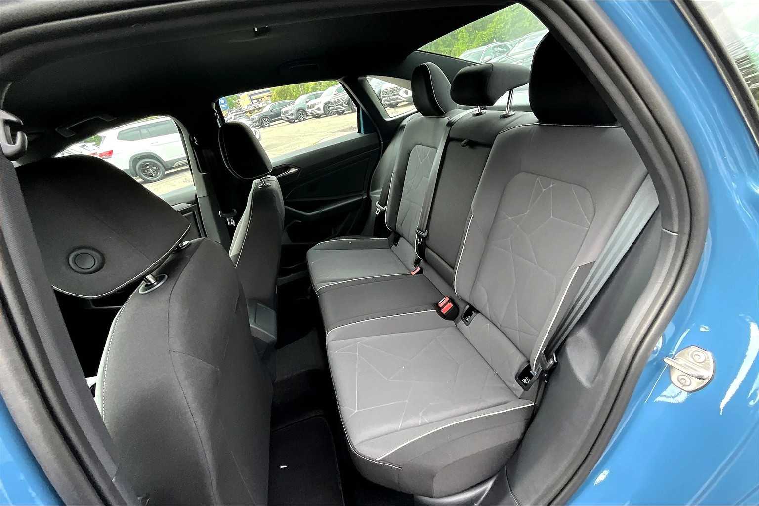 2025 Volkswagen Jetta Sport - Photo 15