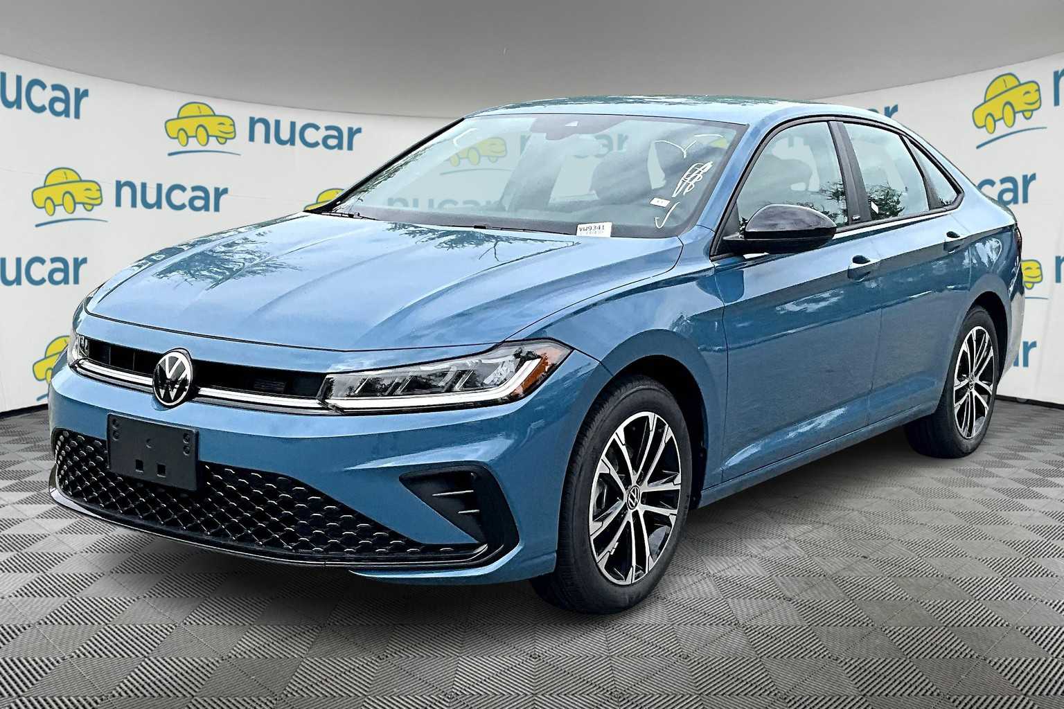 2025 Volkswagen Jetta Sport - Photo 4