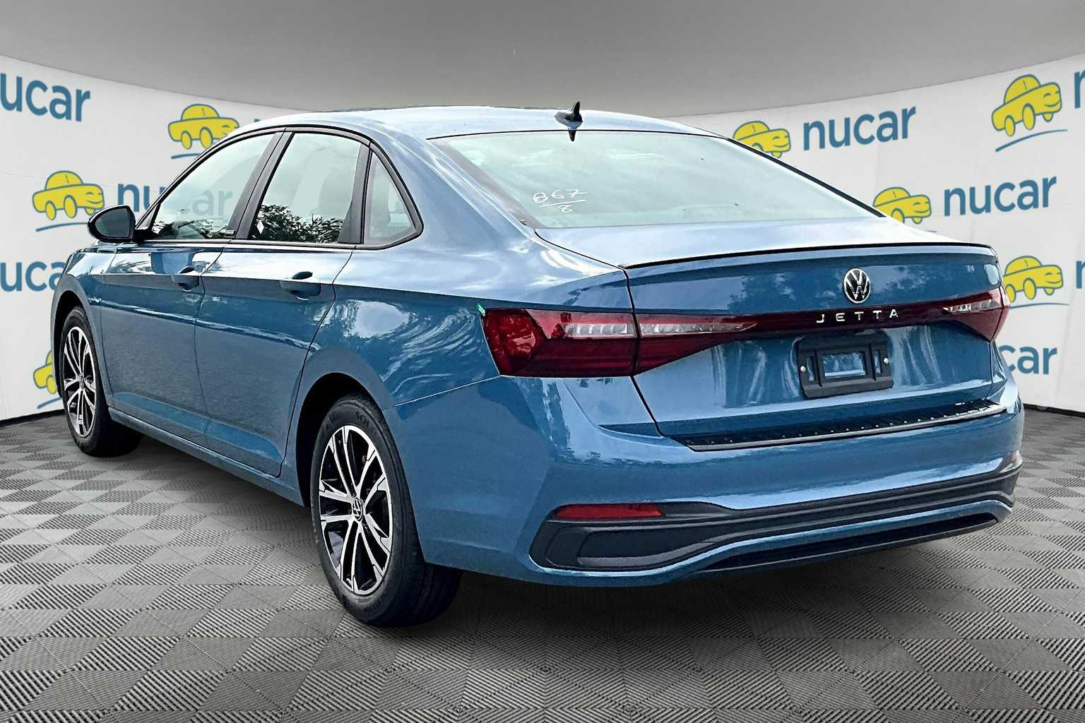 2025 Volkswagen Jetta Sport - Photo 5