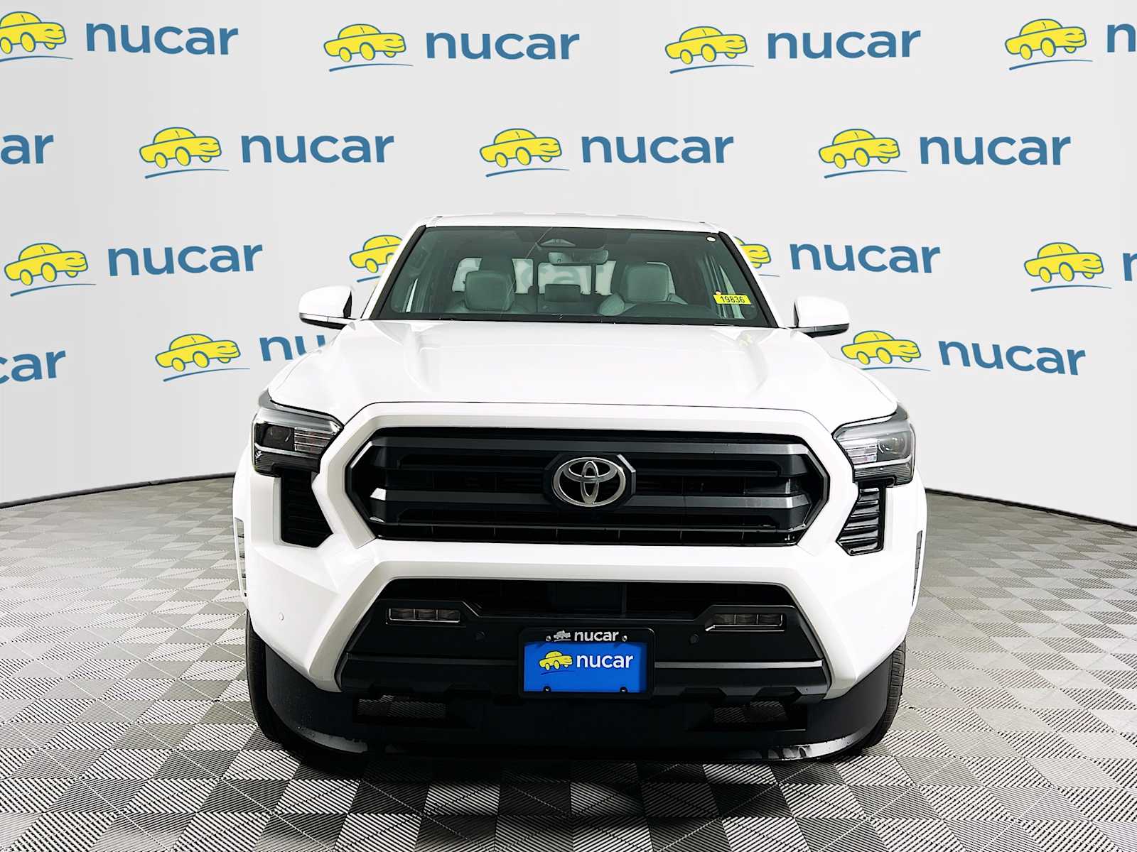 2025 Toyota Tacoma SR5 - Photo 2