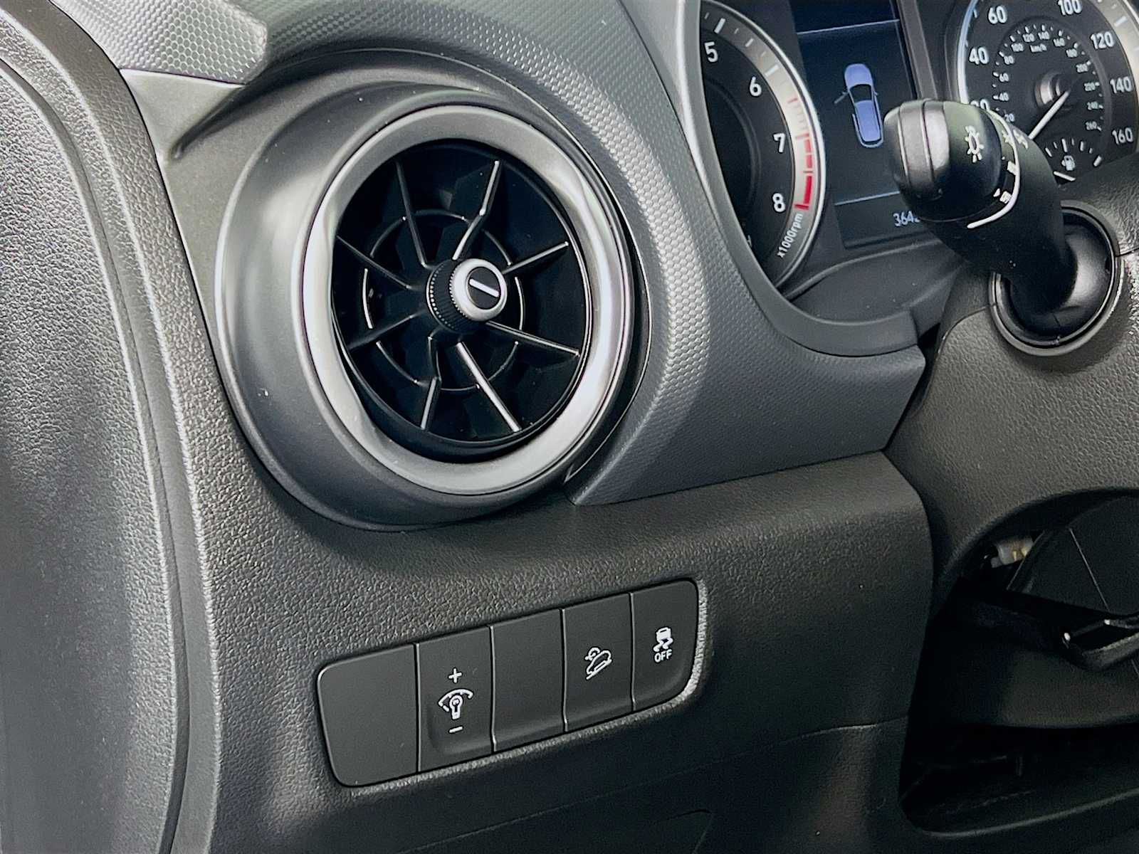 2023 Hyundai Kona SEL - Photo 10