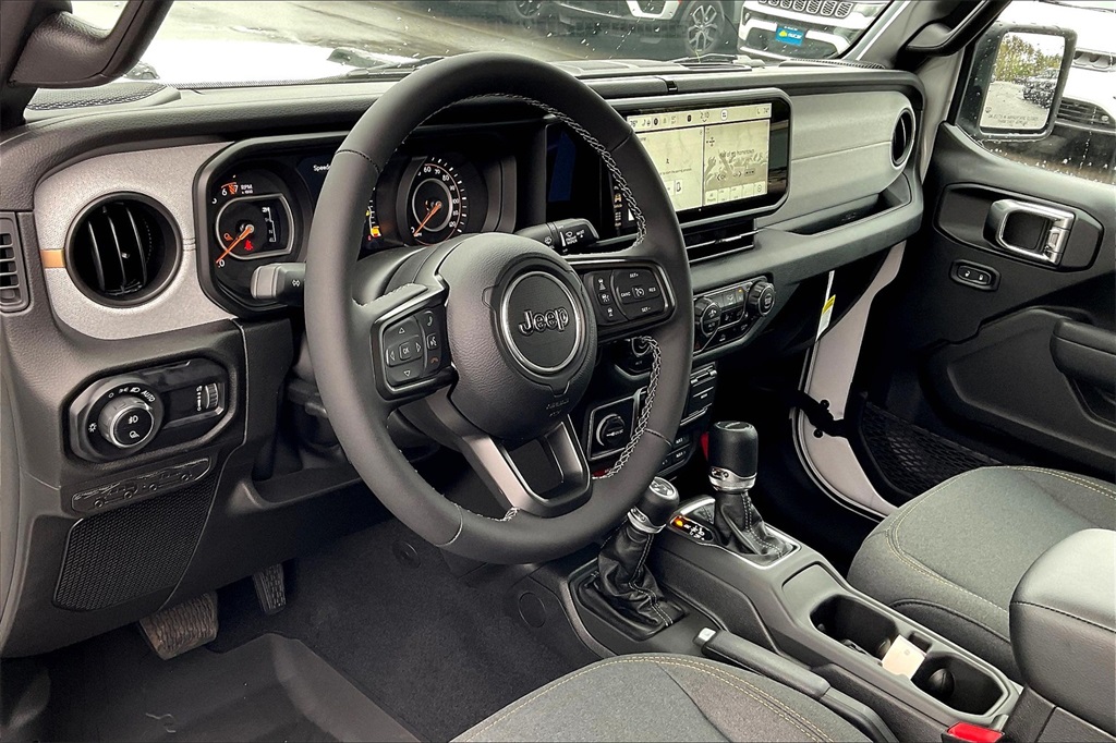 2025 Jeep Gladiator Willys - Photo 9