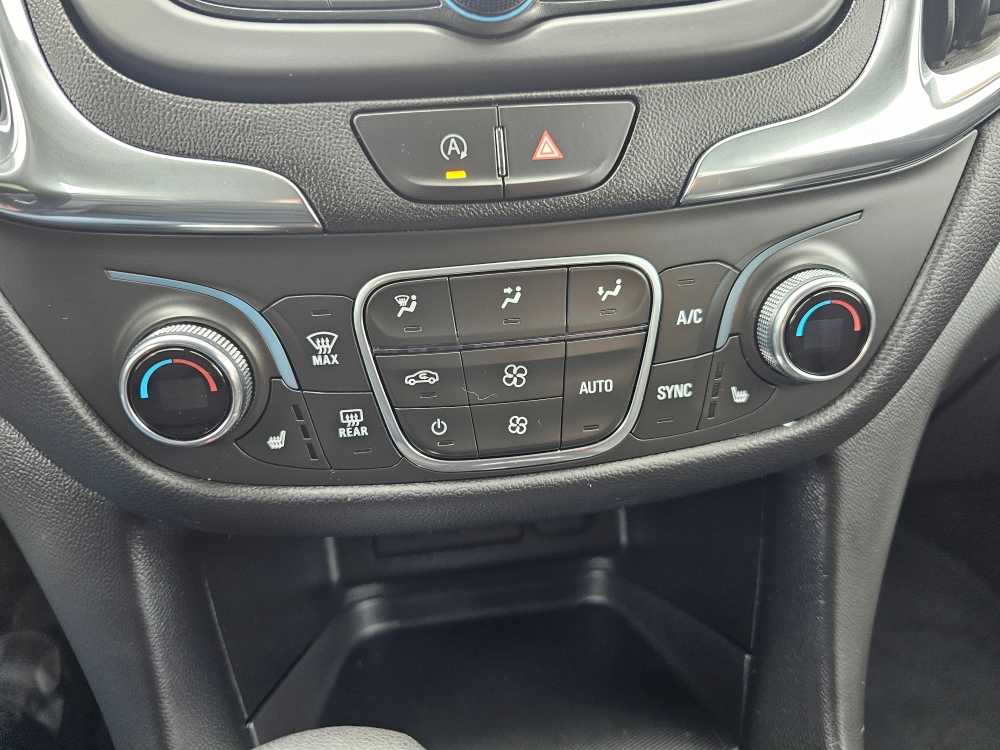 2022 Chevrolet Equinox LT - Photo 13