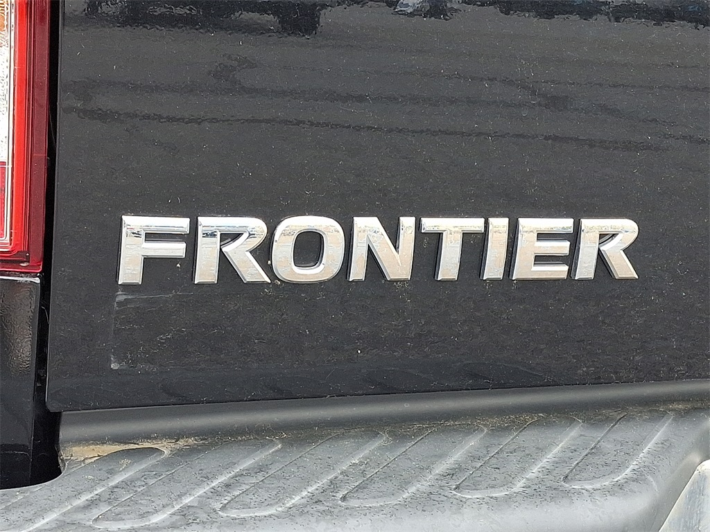2021 Nissan Frontier SV - Photo 9