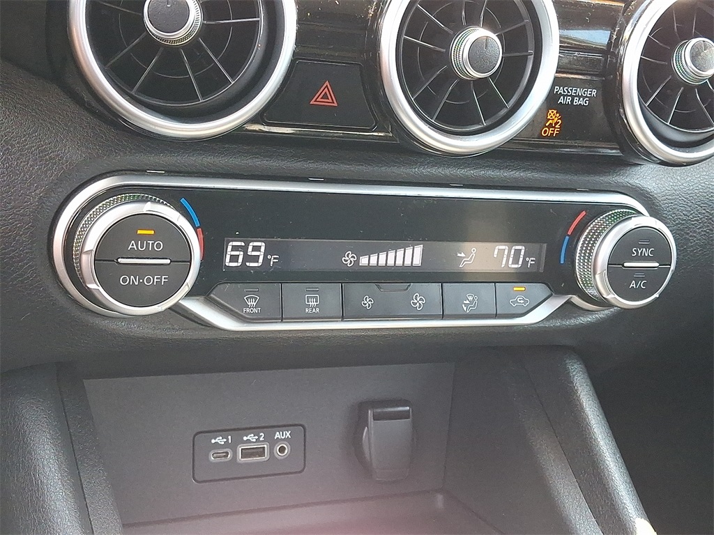 2020 Nissan Sentra SV - Photo 17