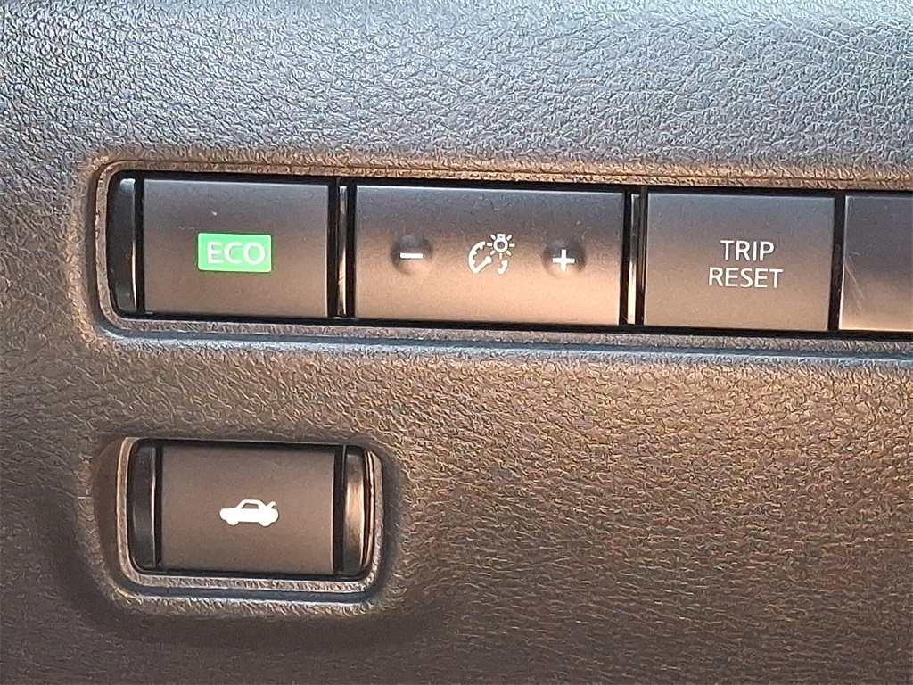 2020 Nissan Sentra SV - Photo 24
