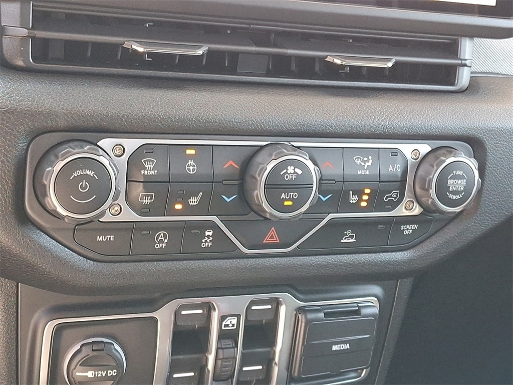2025 Jeep Gladiator Sport - Photo 11