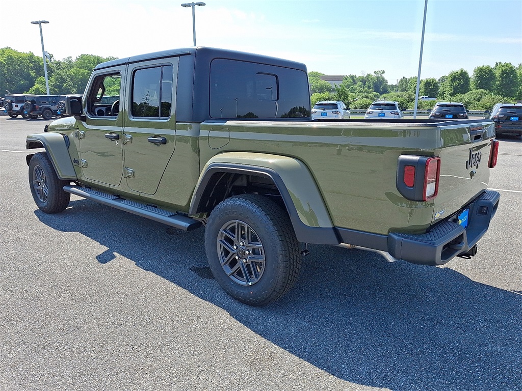 2025 Jeep Gladiator Sport - Photo 3