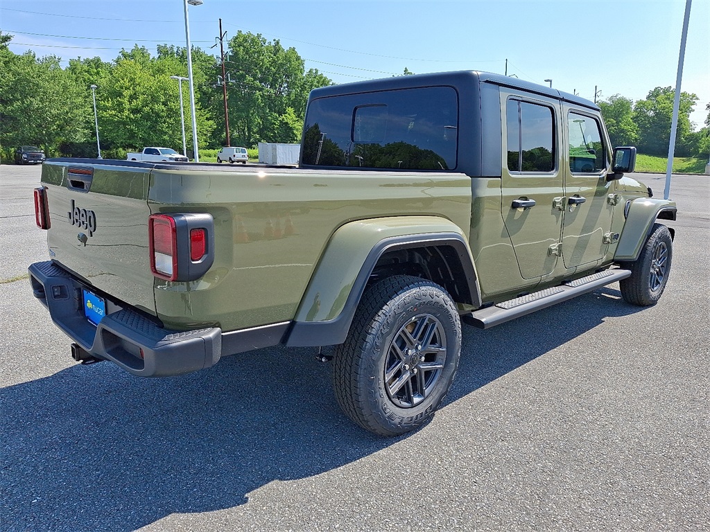 2025 Jeep Gladiator Sport - Photo 4