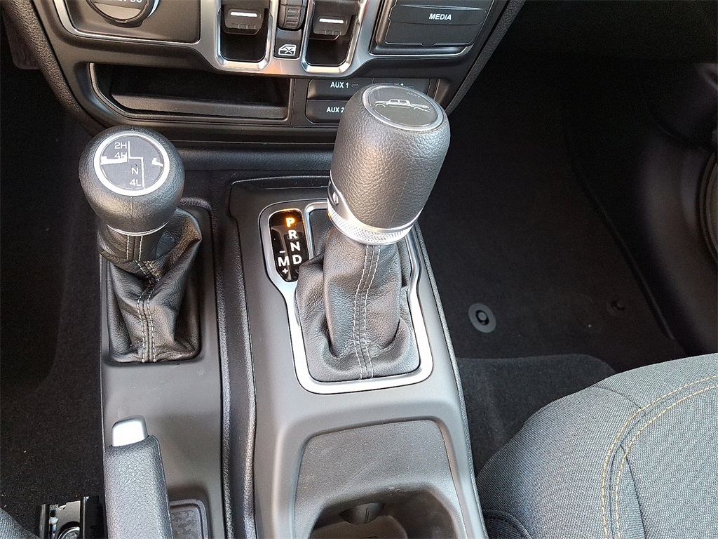2025 Jeep Gladiator Sport - Photo 10