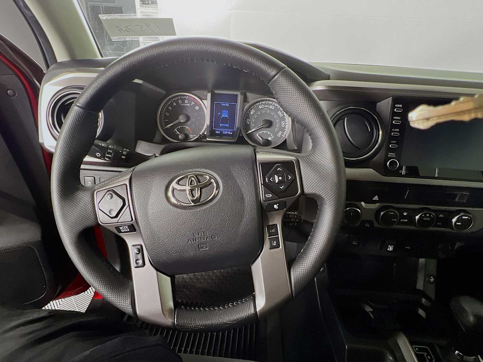 2022 Toyota Tacoma SR5 - Photo 11