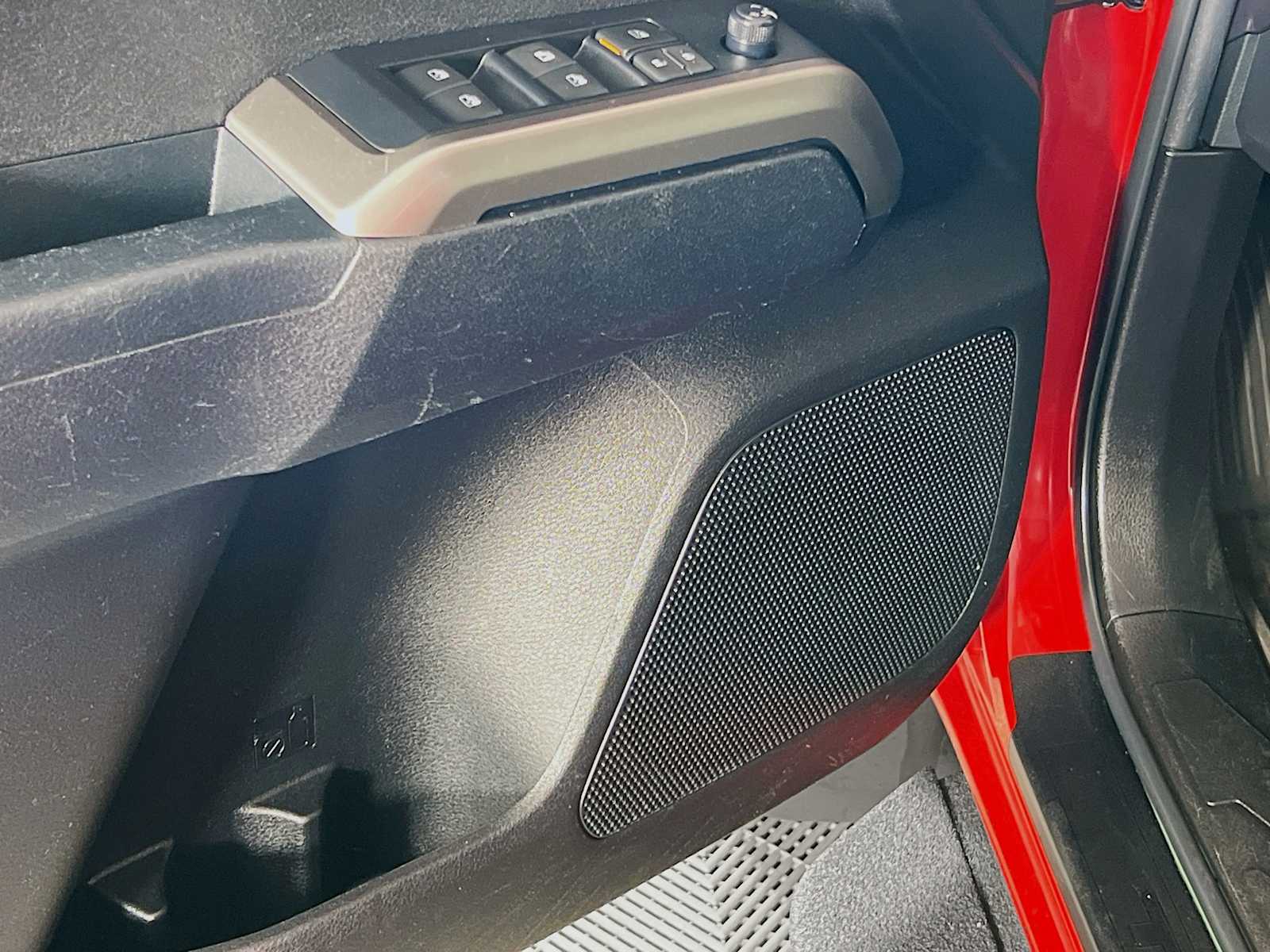 2022 Toyota Tacoma SR5 - Photo 18