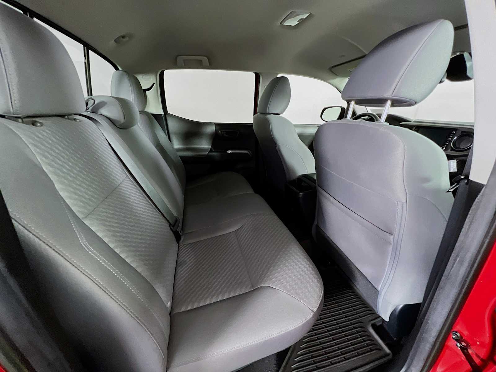 2022 Toyota Tacoma SR5 - Photo 25