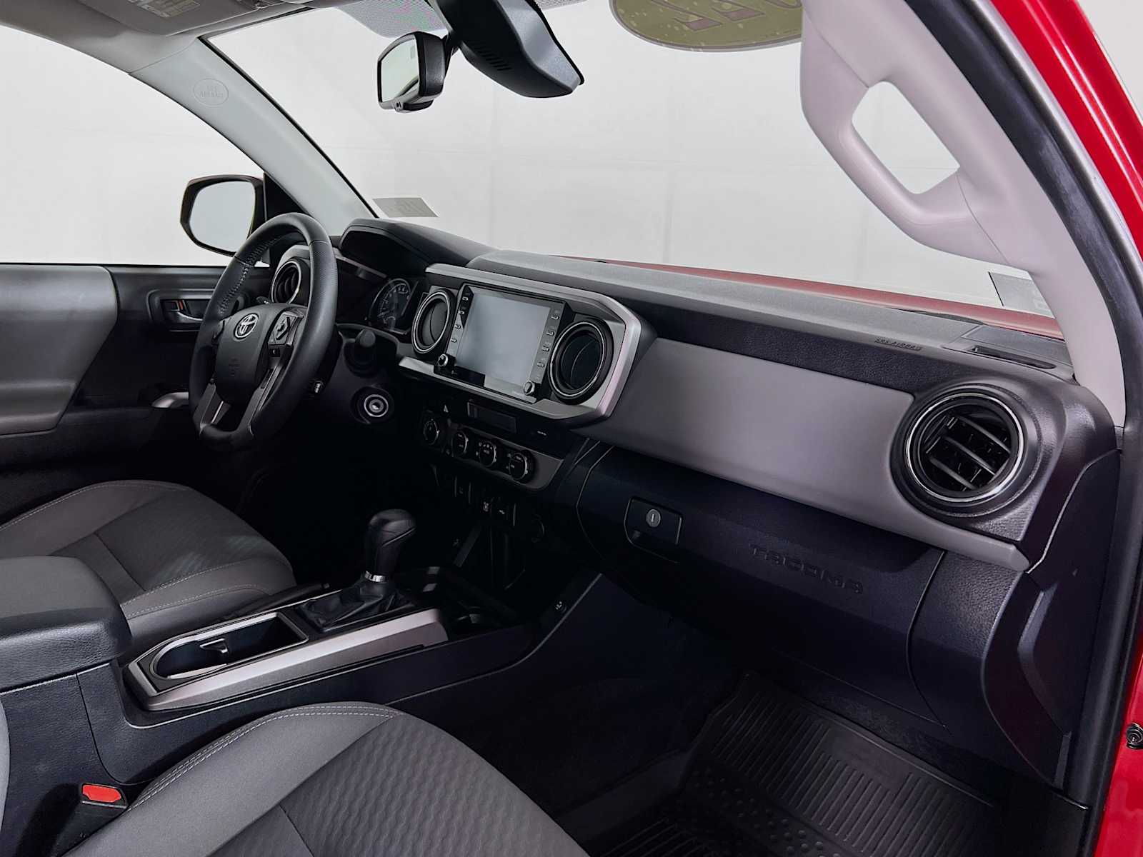 2022 Toyota Tacoma SR5 - Photo 27