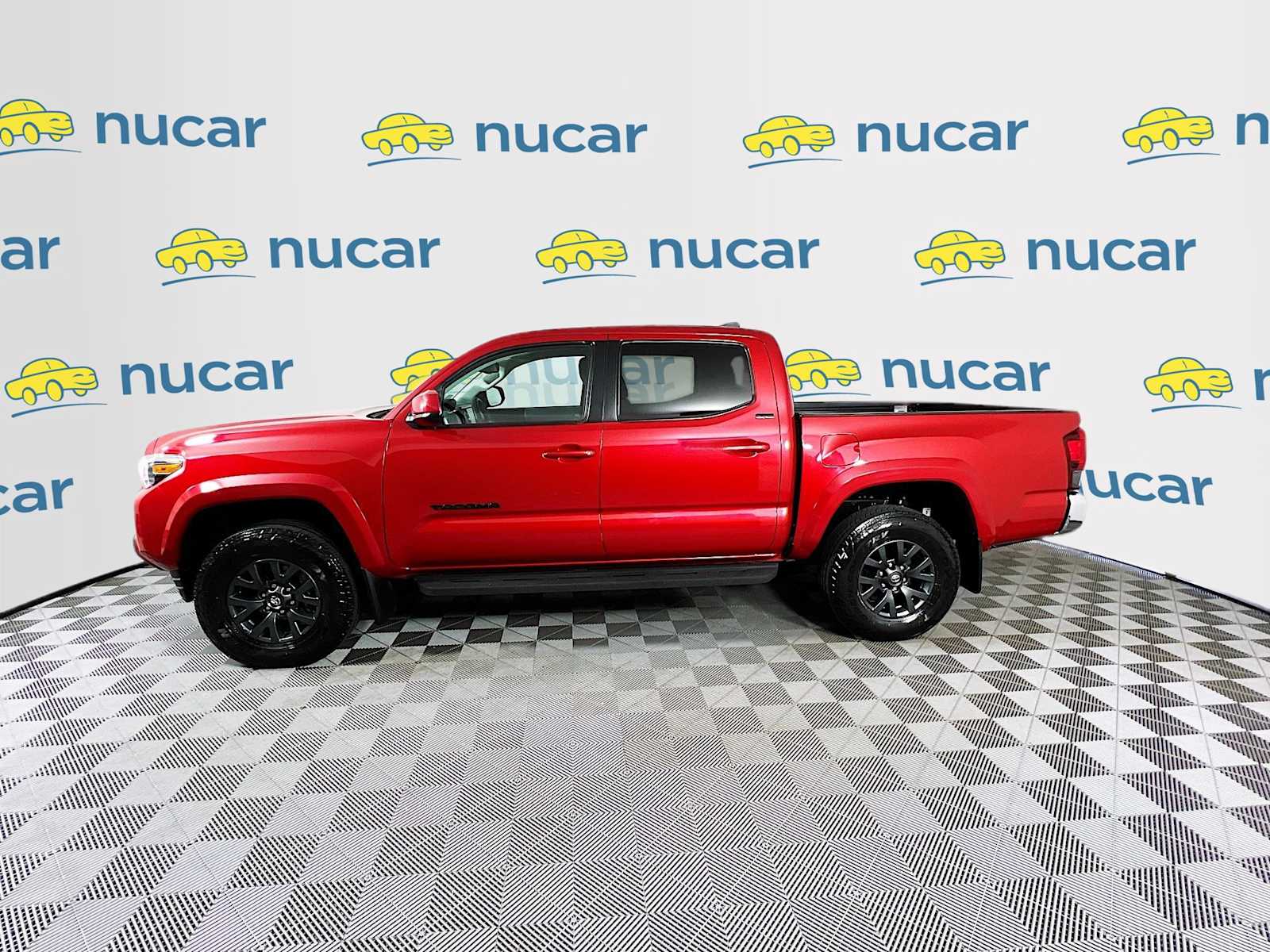 2022 Toyota Tacoma SR5 - Photo 4