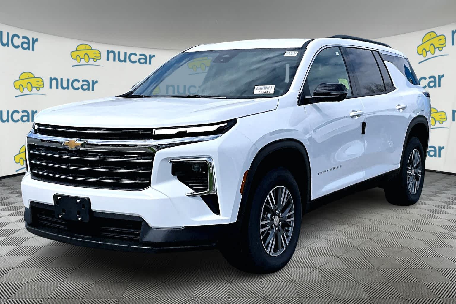 2025 Chevrolet Traverse AWD LT - Photo 4