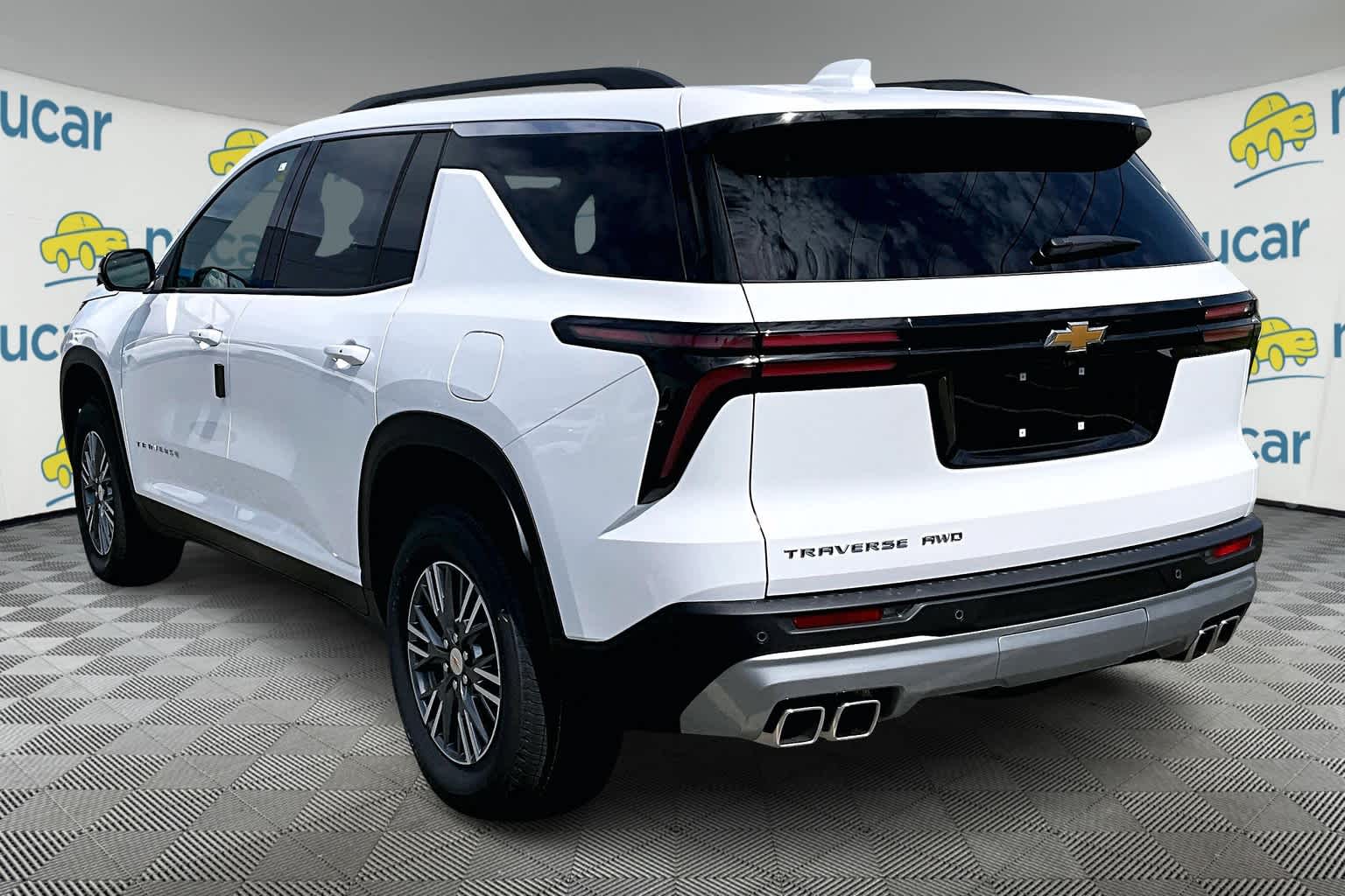 2025 Chevrolet Traverse AWD LT - Photo 5