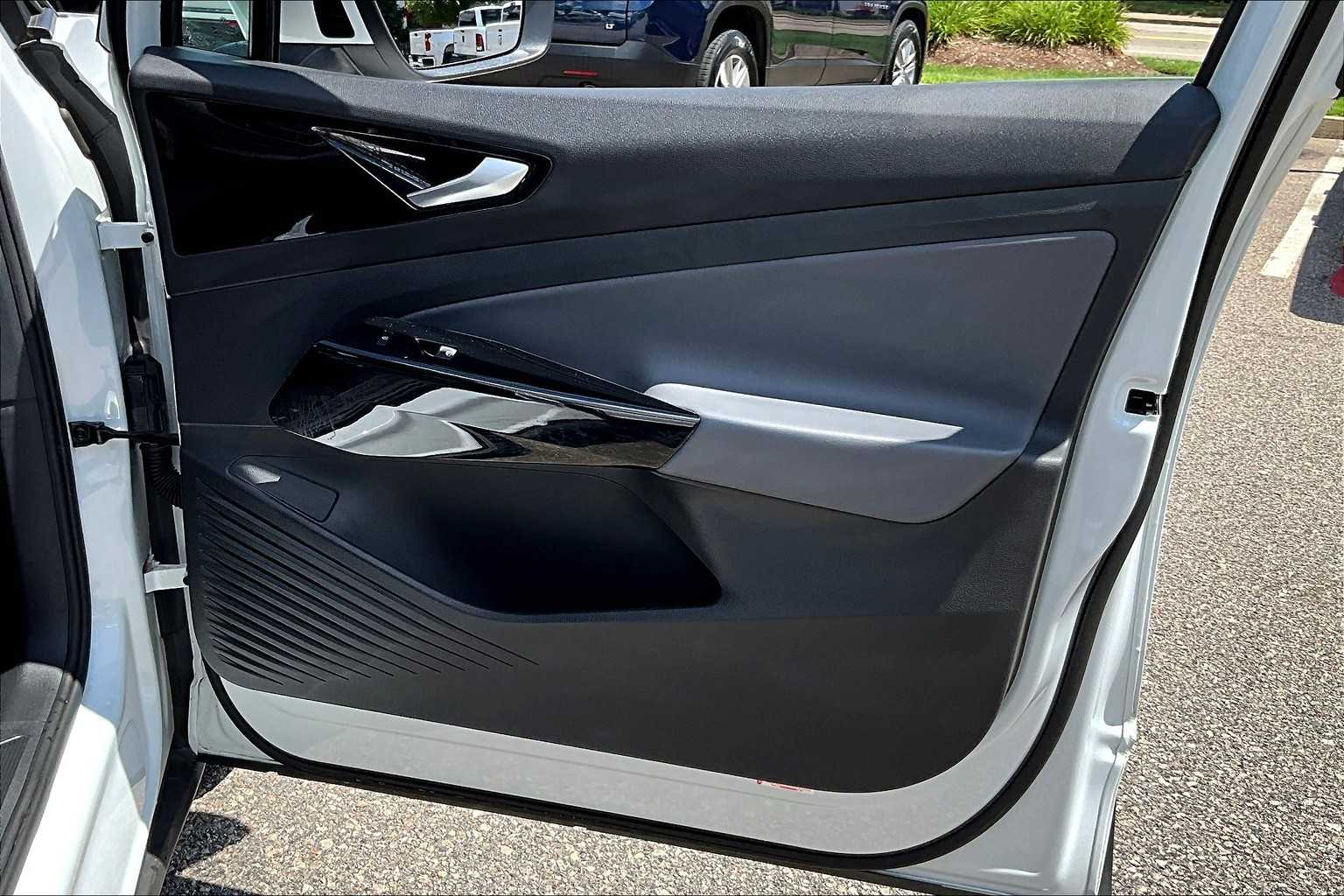 2021 Volkswagen ID.4 Pro - Photo 12