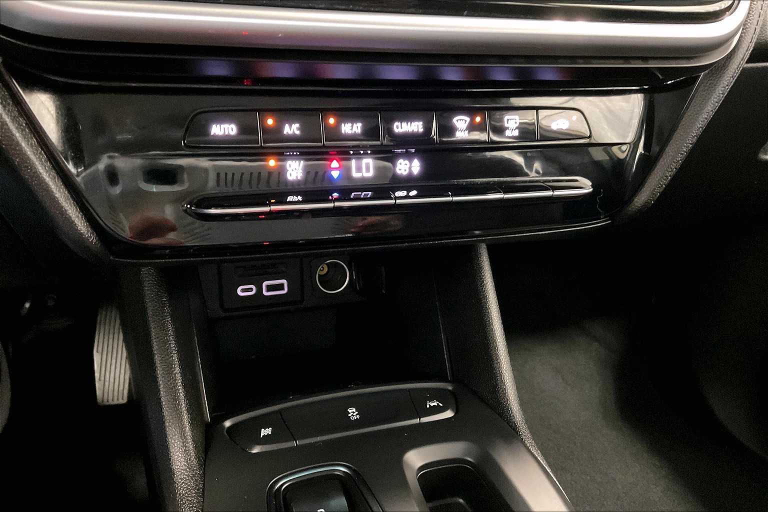 2023 Chevrolet Bolt EV 1LT - Photo 25