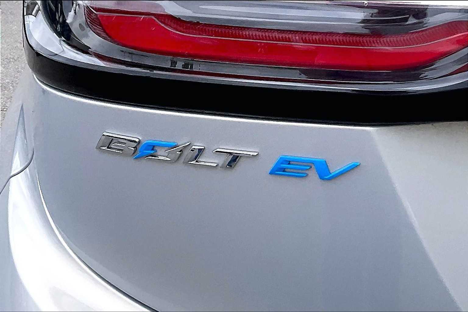 2023 Chevrolet Bolt EV 1LT - Photo 28
