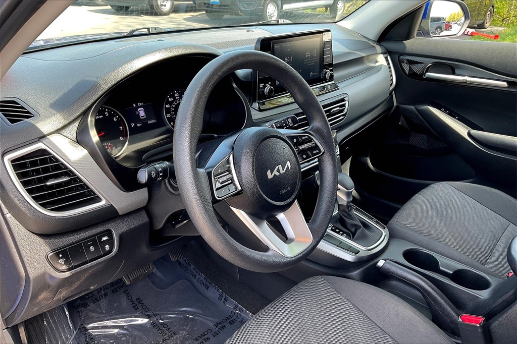 2022 Kia Seltos LX - Photo 8