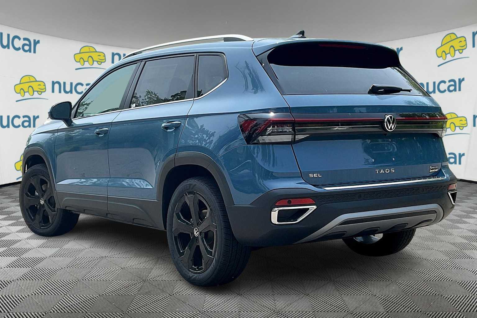 2025 Volkswagen Taos SEL - Photo 5