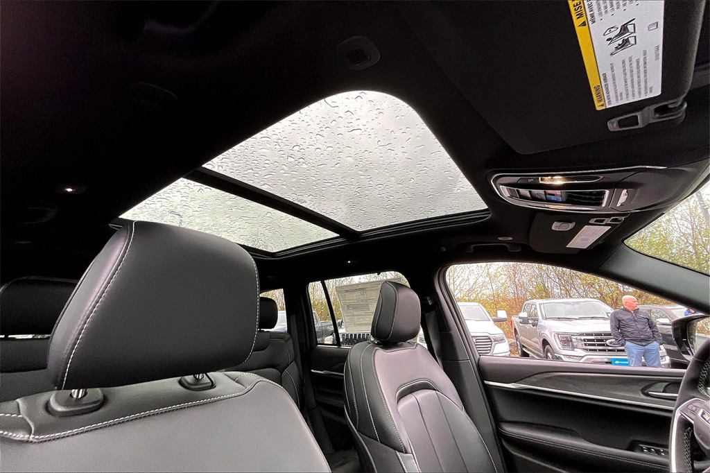 2025 Jeep Grand Cherokee Limited - Photo 18