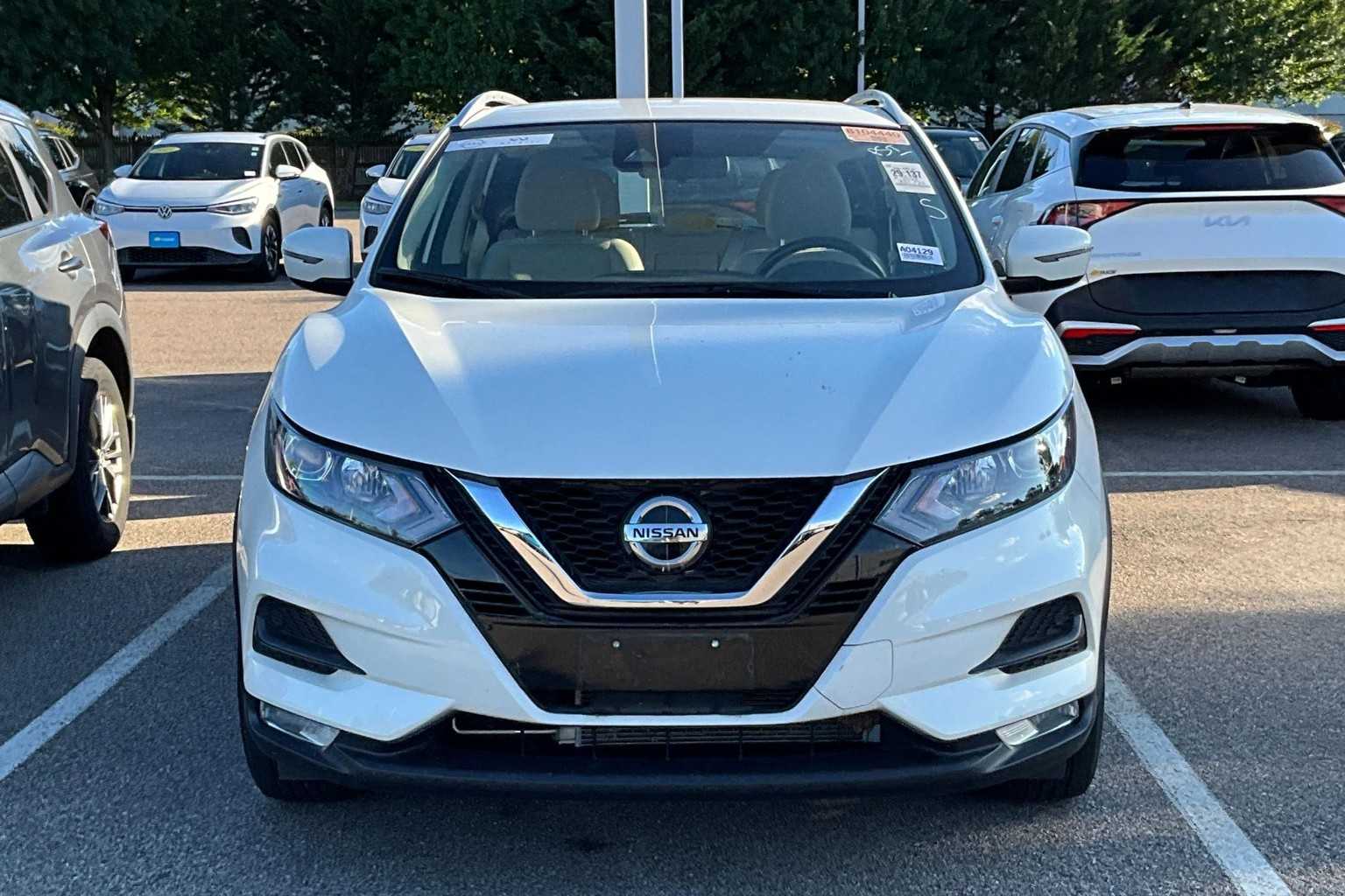 2022 Nissan Rogue Sport SV - Photo 2