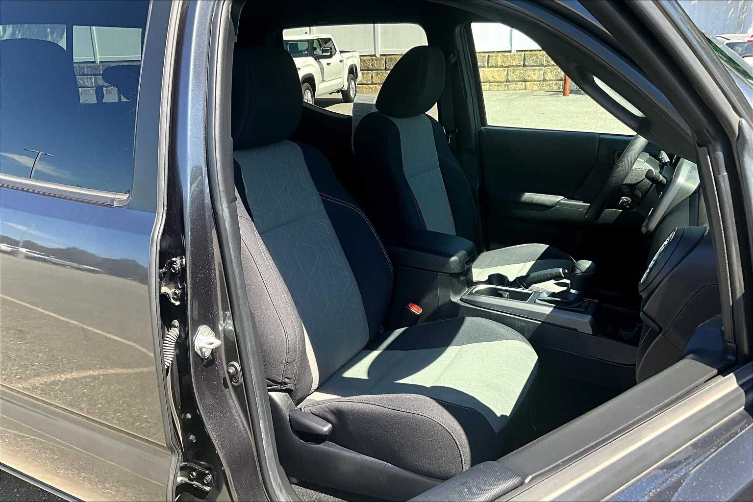 2023 Toyota Tacoma TRD Sport - Photo 11