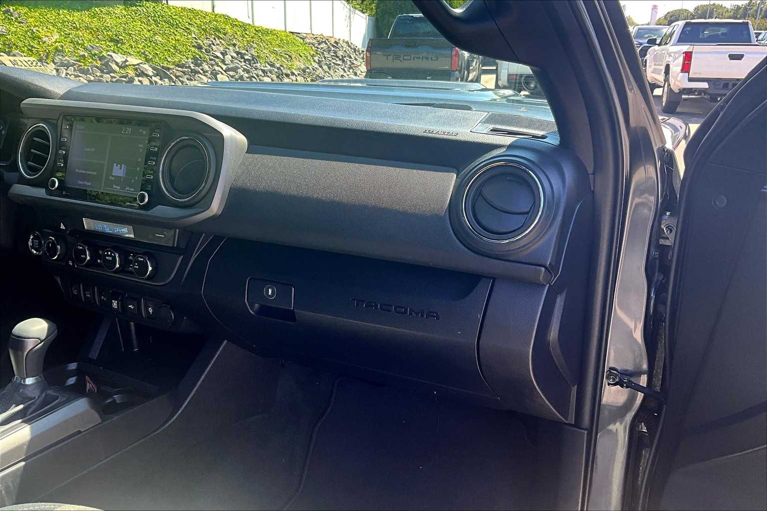 2023 Toyota Tacoma TRD Sport - Photo 13