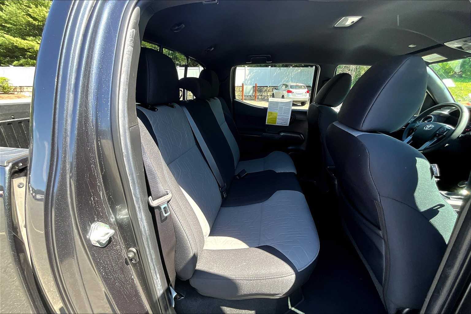 2023 Toyota Tacoma TRD Sport - Photo 16