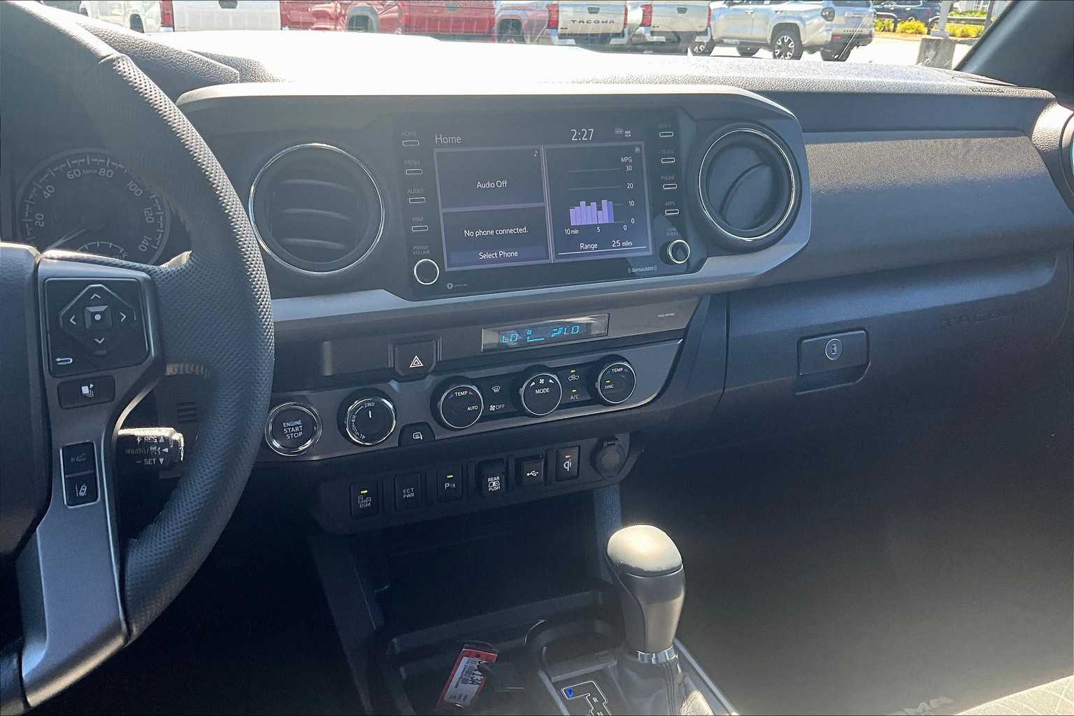 2023 Toyota Tacoma TRD Sport - Photo 18