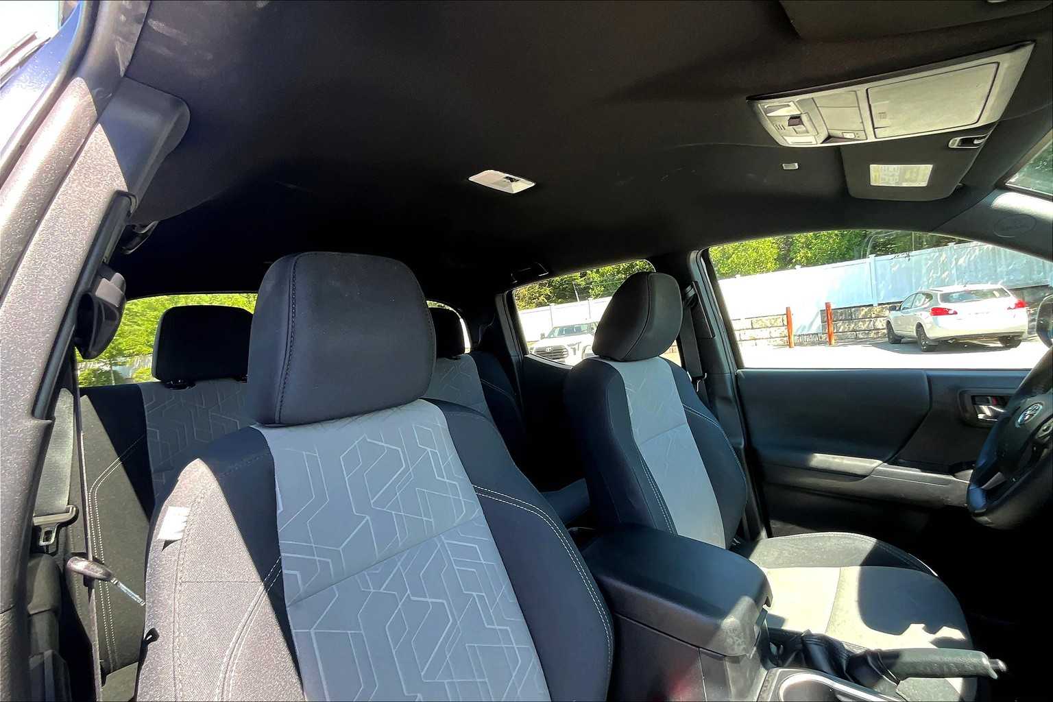 2023 Toyota Tacoma TRD Sport - Photo 22