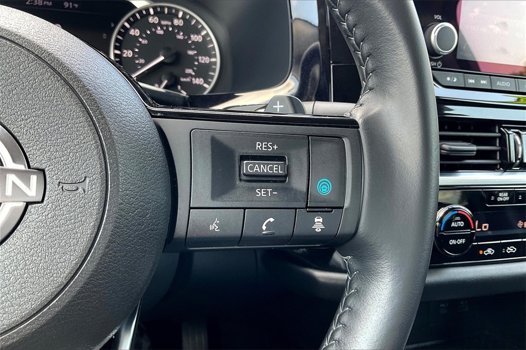 2023 Nissan Pathfinder SV - Photo 23
